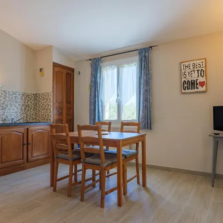 Le Murier - La Fontinelle Ferienhaus Bessas
